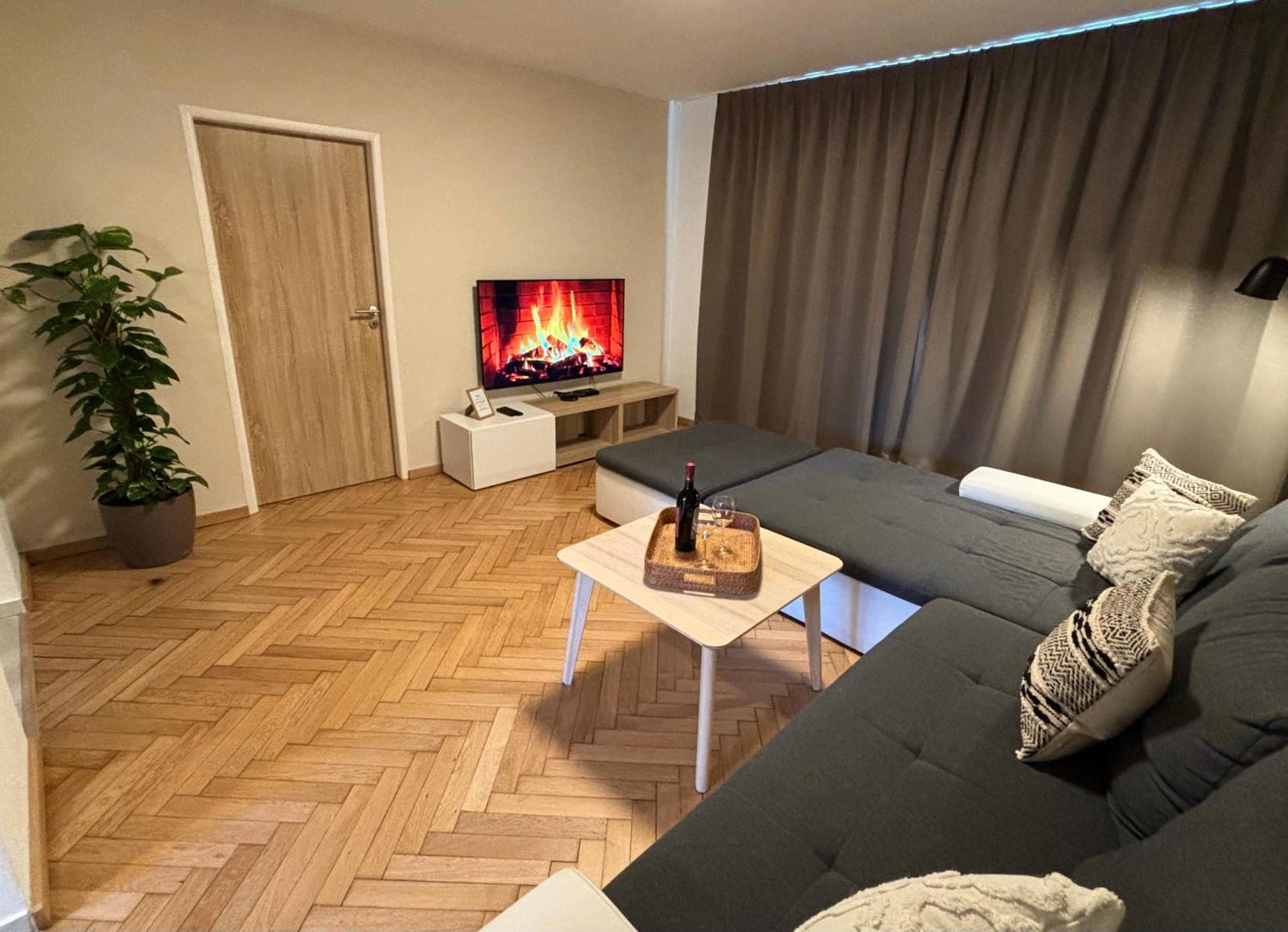 Apartman Relax Zvolen Buitenkant foto